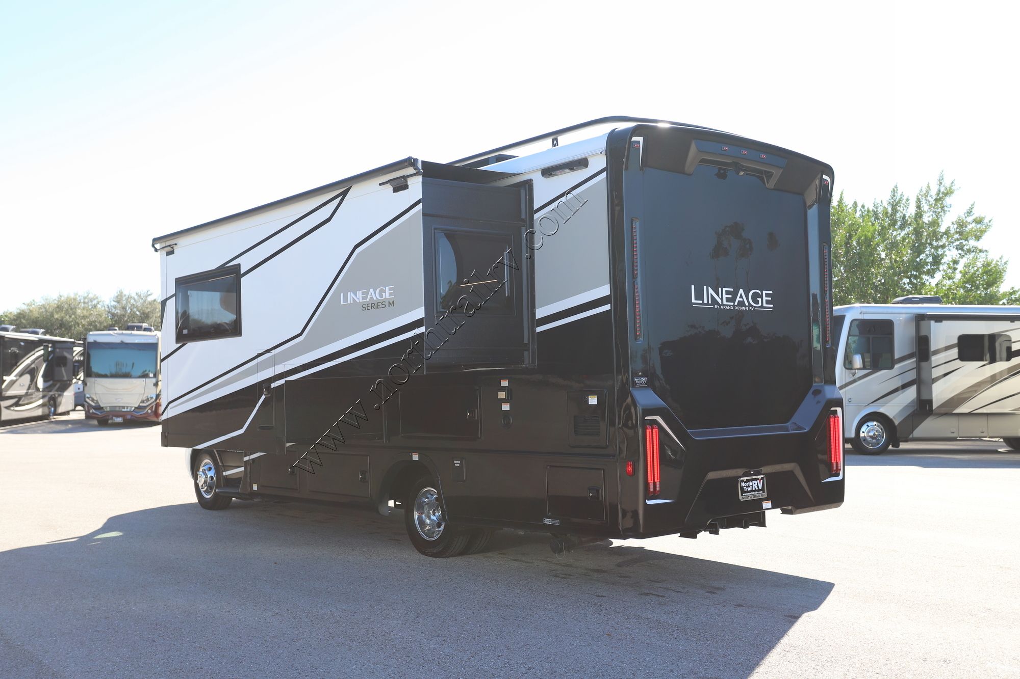 Used 2025 Grand Design Lineage 25FW Class C  For Sale