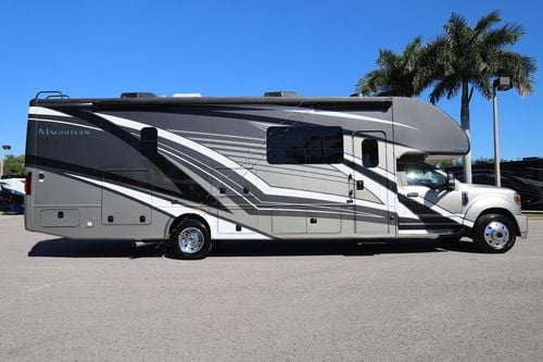 2023 Thor Magnitude SV34