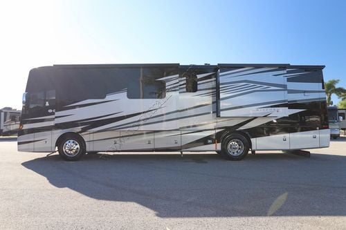 2026 Tiffin Motor Homes Allegro Red 37BA