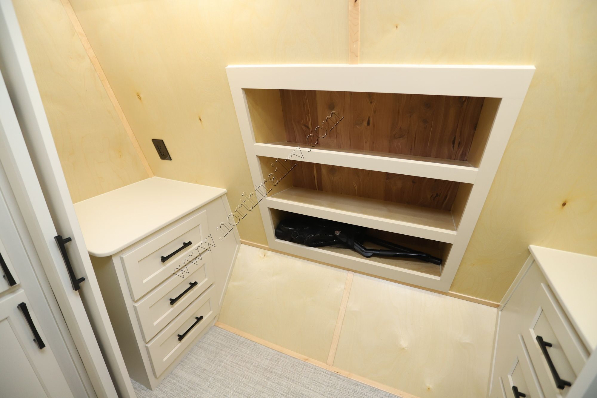 Used 2026 Luxe Elite 39FB Fifth Wheel  For Sale