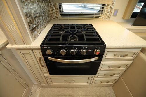 2024 Newmar Bay Star Sport 2813 Class A