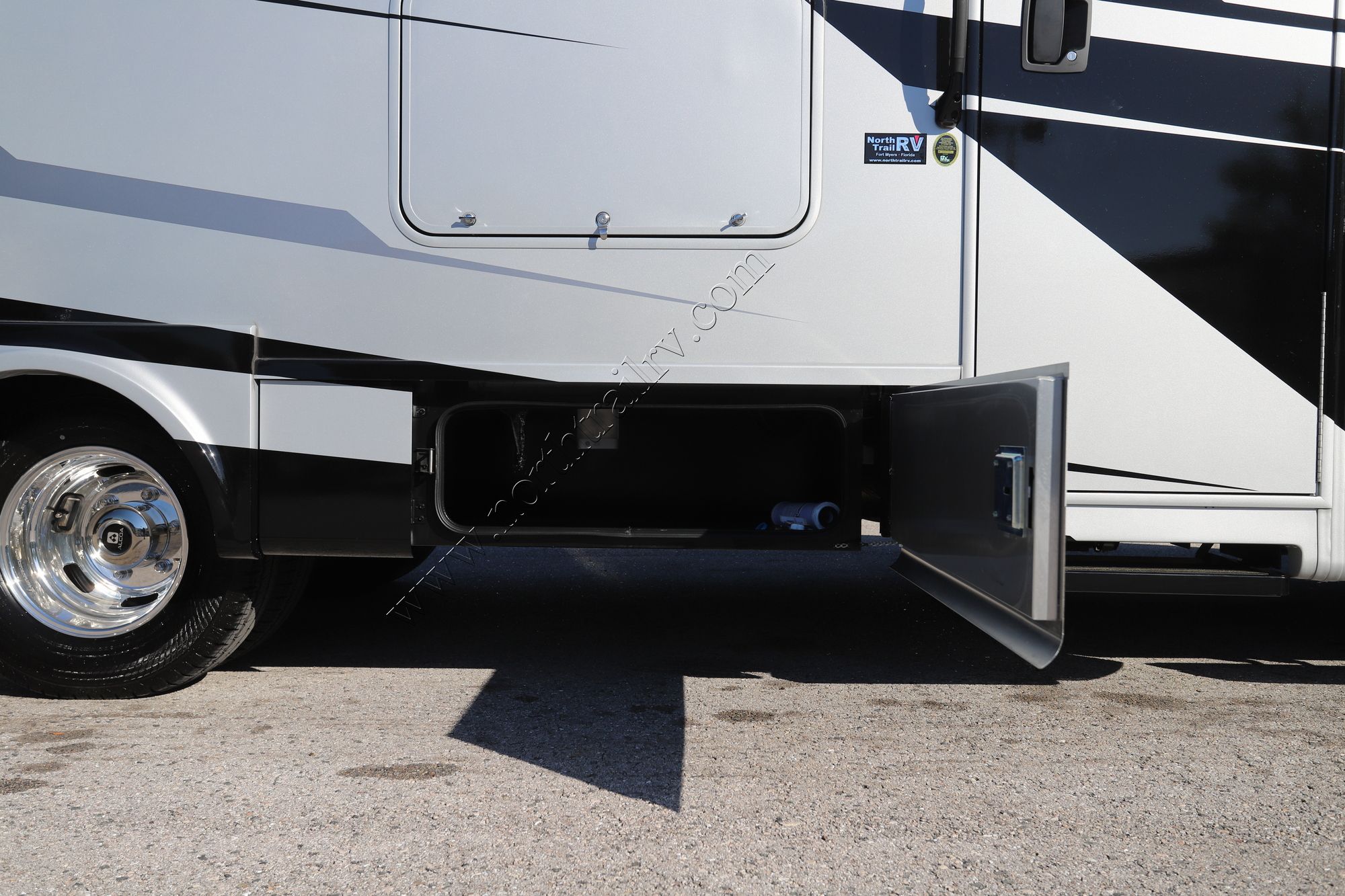 New 2026 Tiffin Motor Homes Wayfarer 25XLW Class C  For Sale