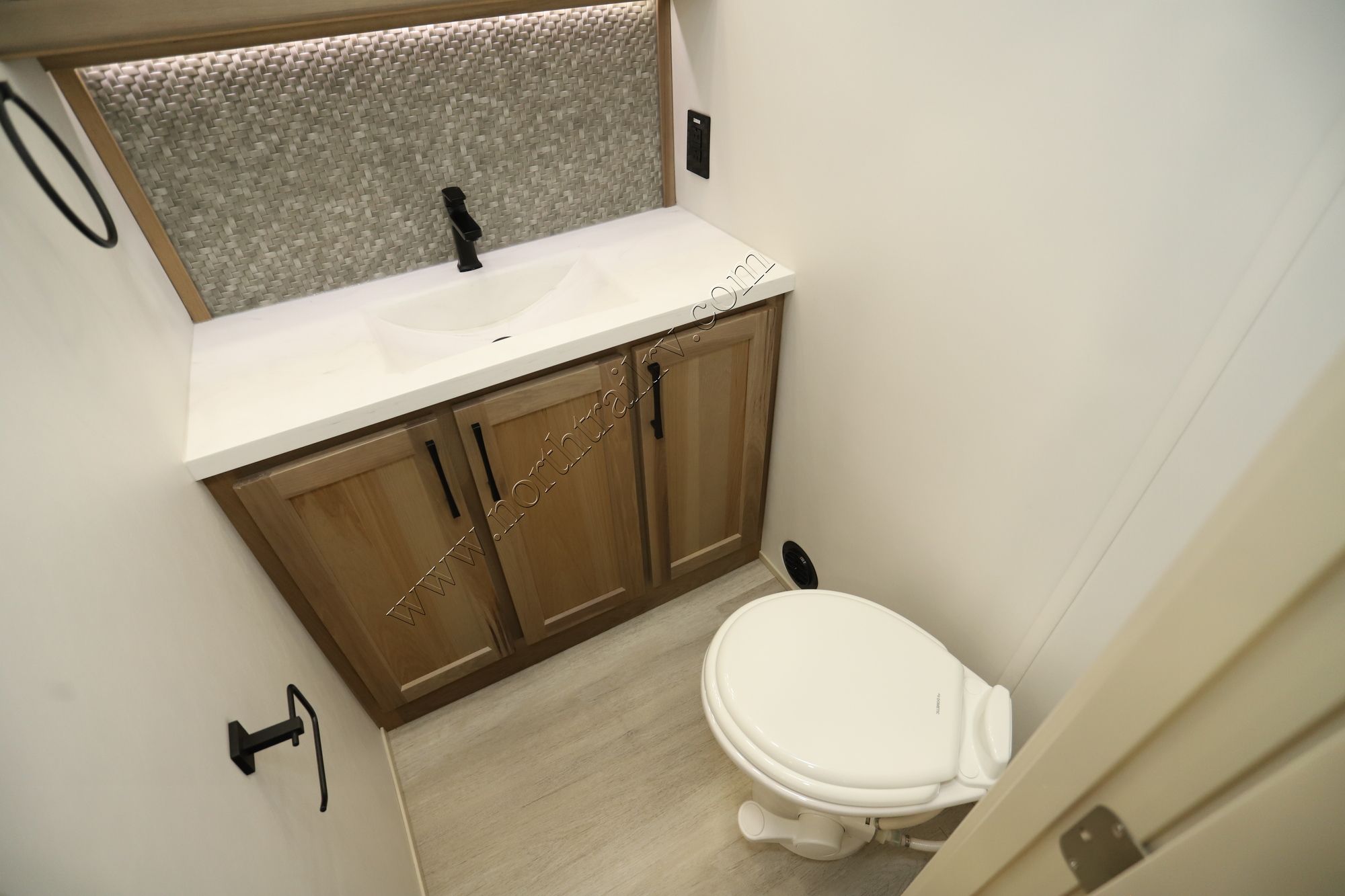 Used 2026 Luxe Elite 39FB Fifth Wheel  For Sale