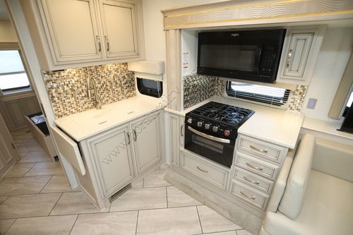 2024 Newmar Bay Star Sport 2813 Class A