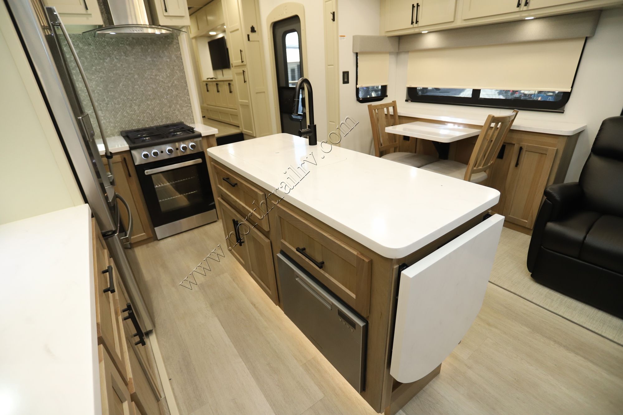 Used 2026 Luxe Elite 39FB Fifth Wheel  For Sale
