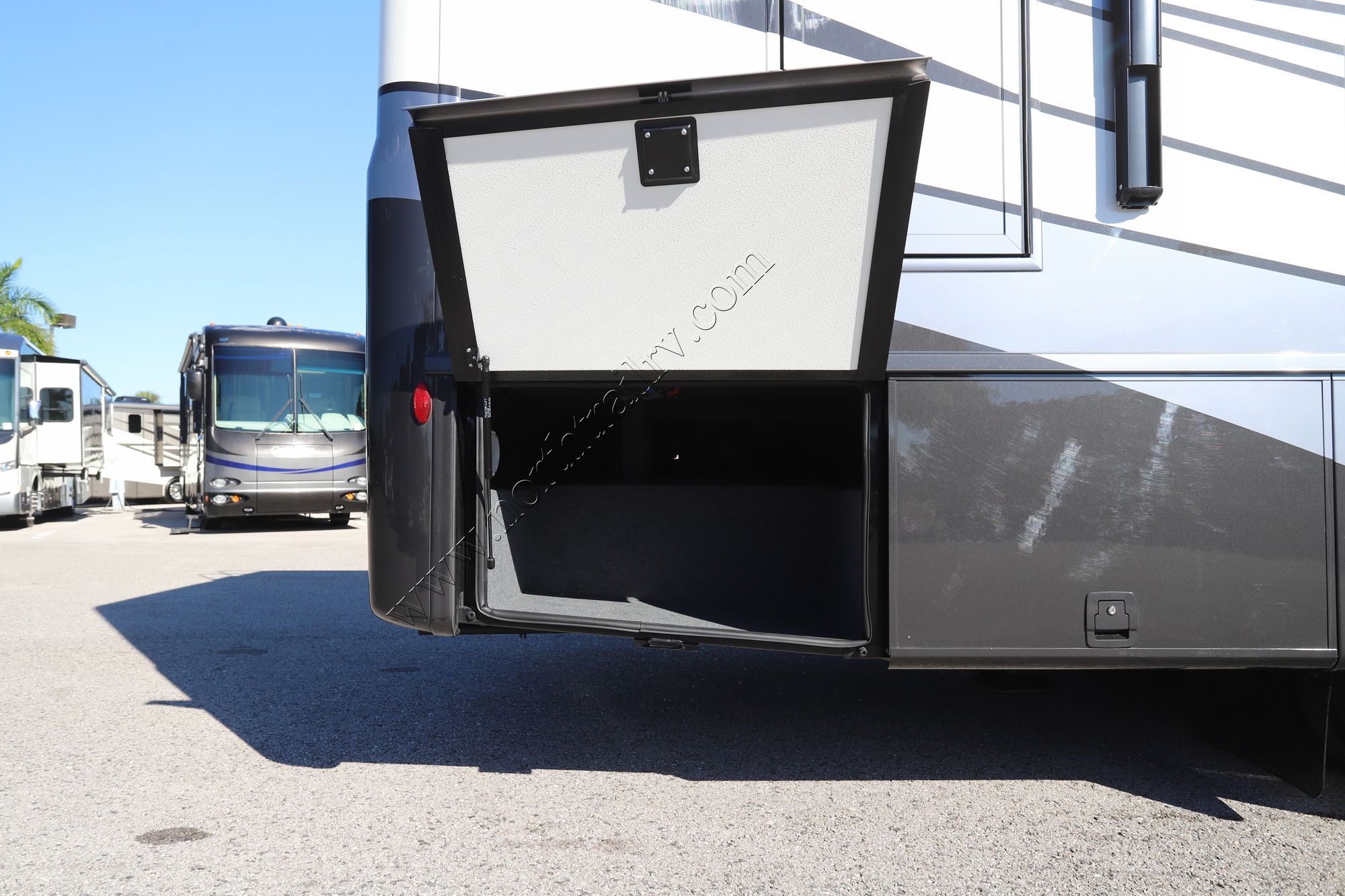 Used 2024 Newmar Bay Star Sport 2813 Class A  For Sale