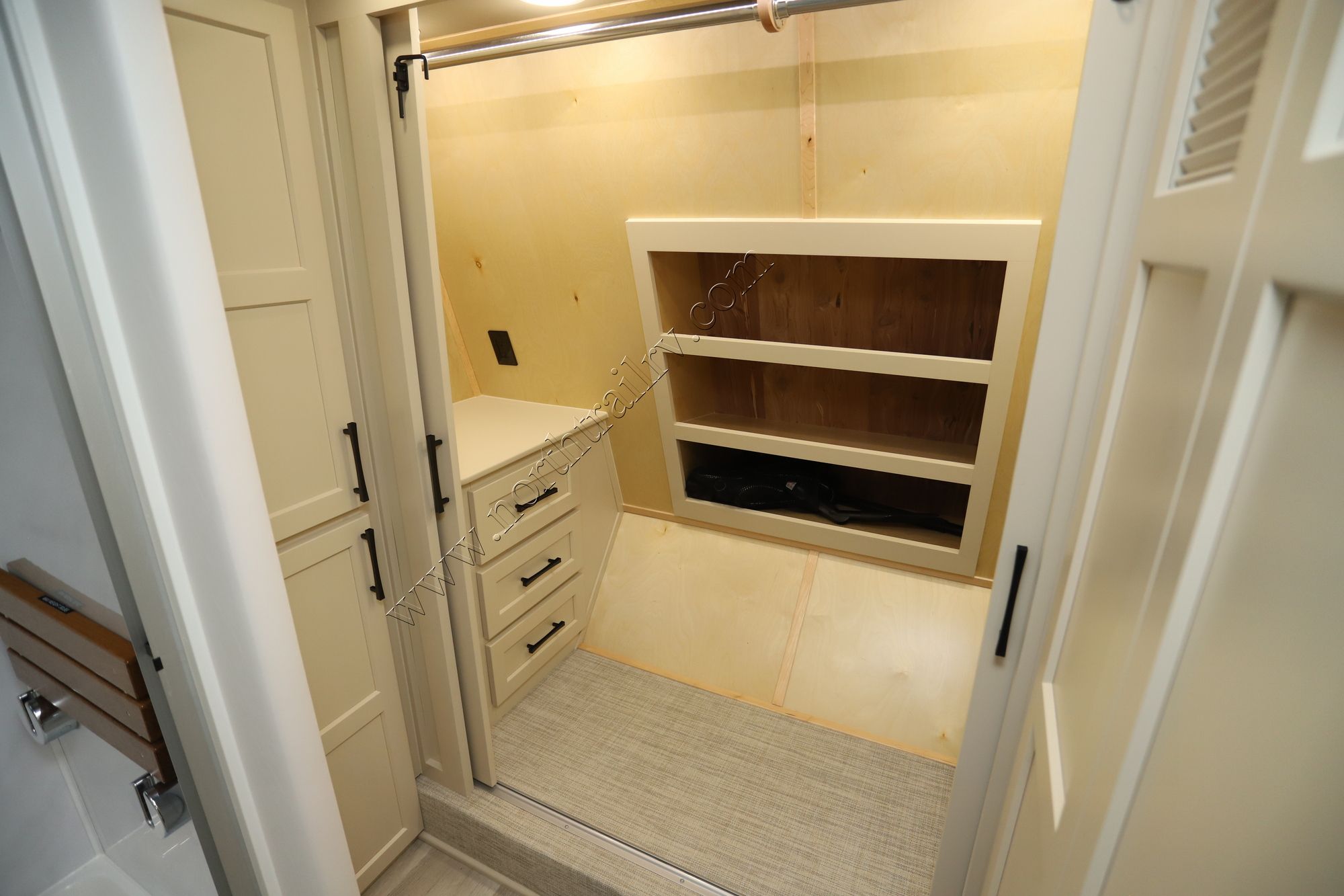 Used 2026 Luxe Elite 39FB Fifth Wheel  For Sale