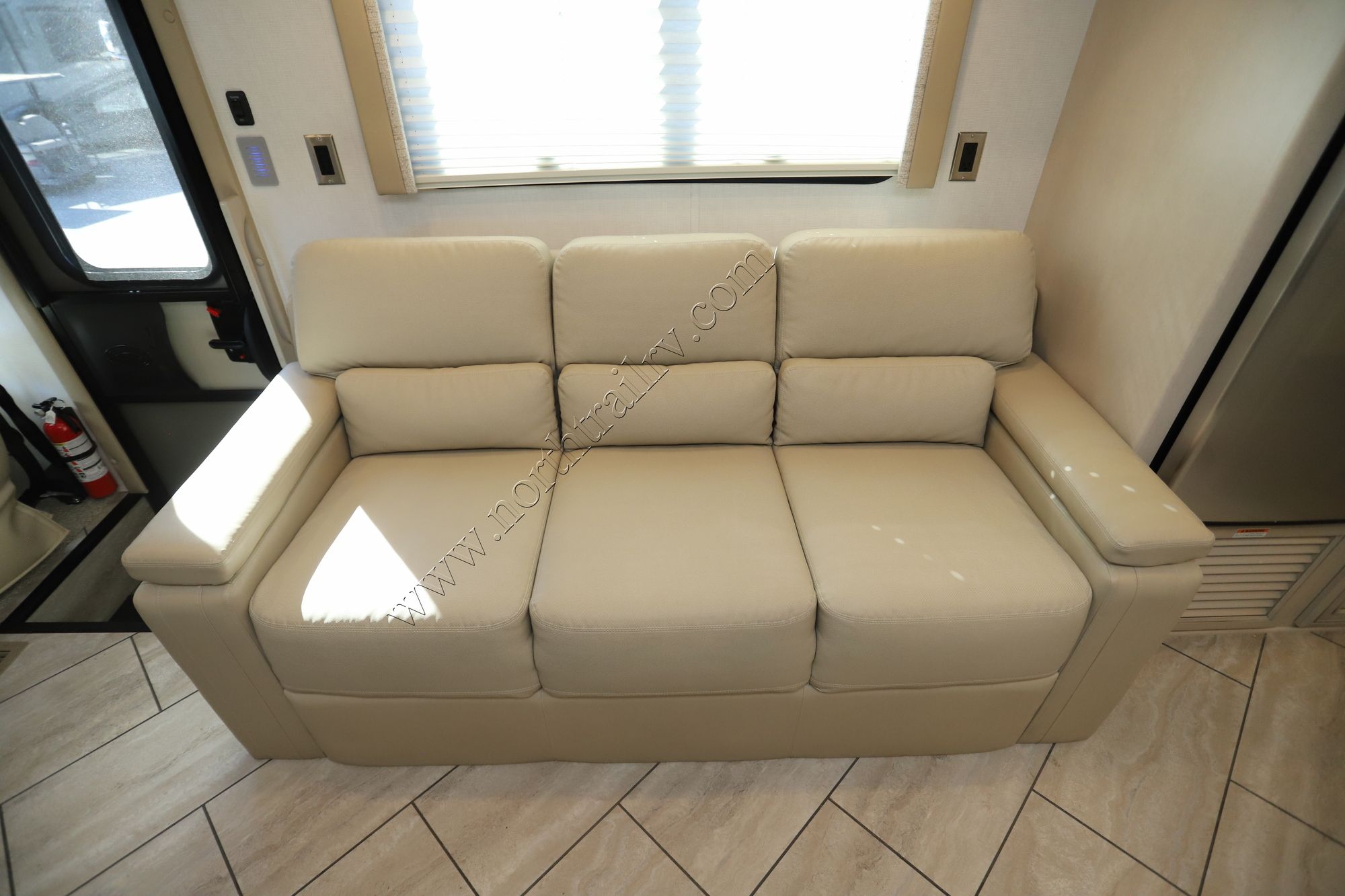 Used 2024 Newmar Bay Star Sport 2813 Class A  For Sale