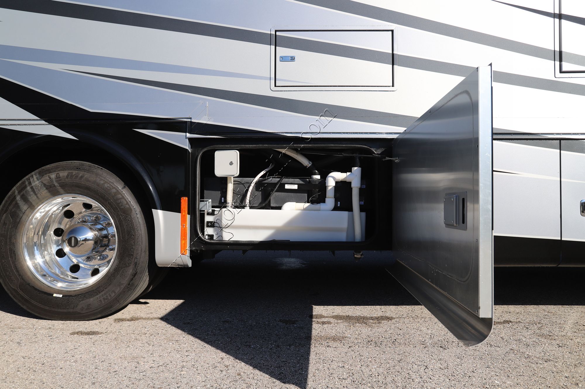 New 2026 Tiffin Motor Homes Allegro Red 37BA Class A Diesel  For Sale