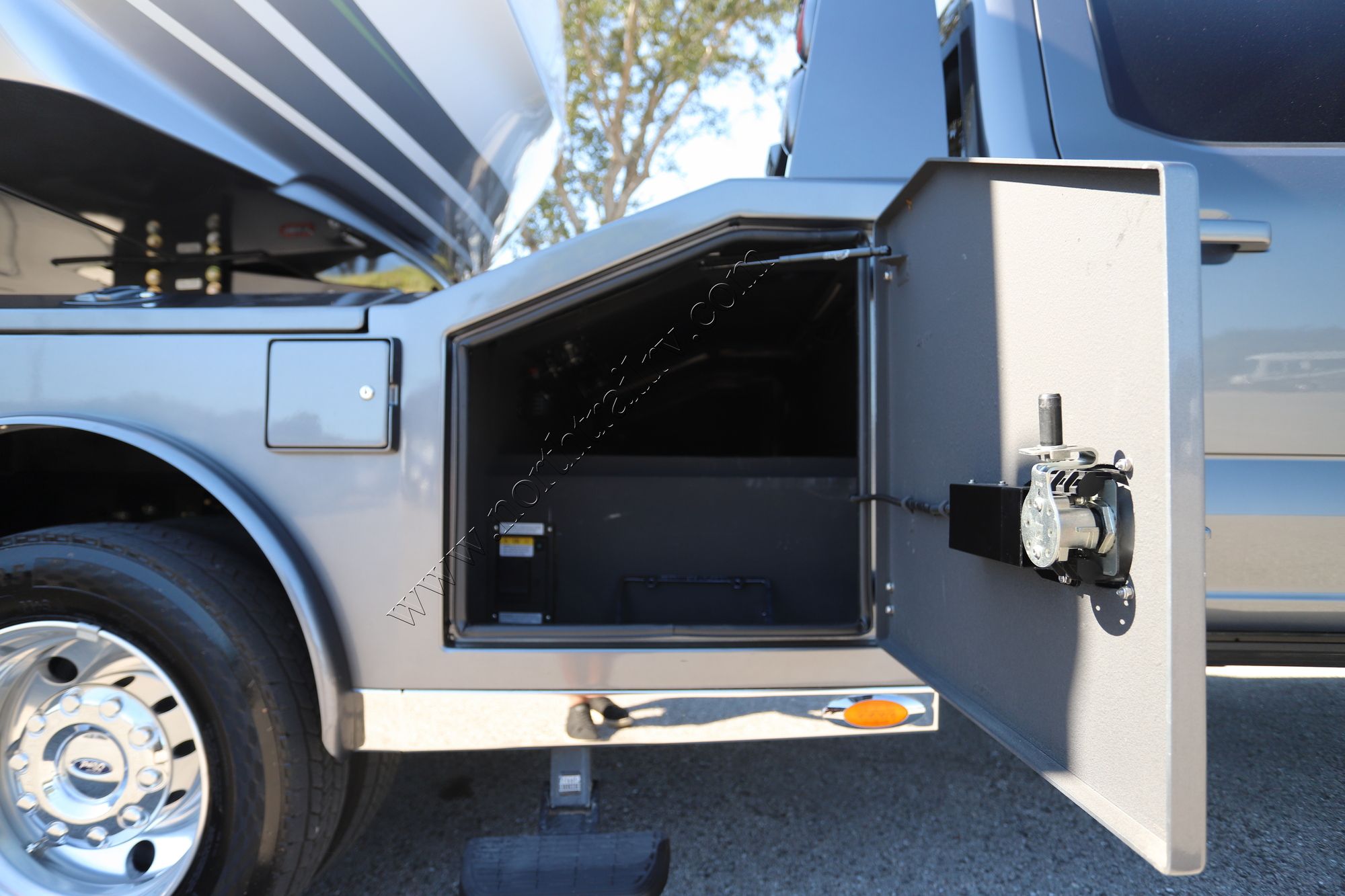 Used 2026 Luxe Elite 39FB Fifth Wheel  For Sale