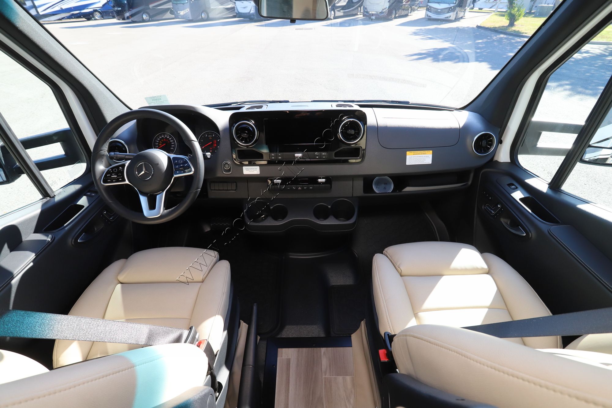 New 2026 Tiffin Motor Homes Wayfarer 25XLW Class C  For Sale