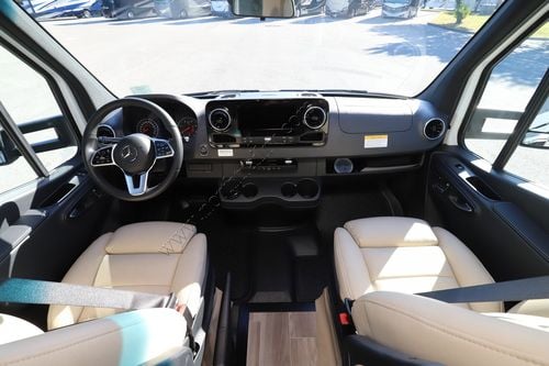 2026 Tiffin Motor Homes Wayfarer 25XLW