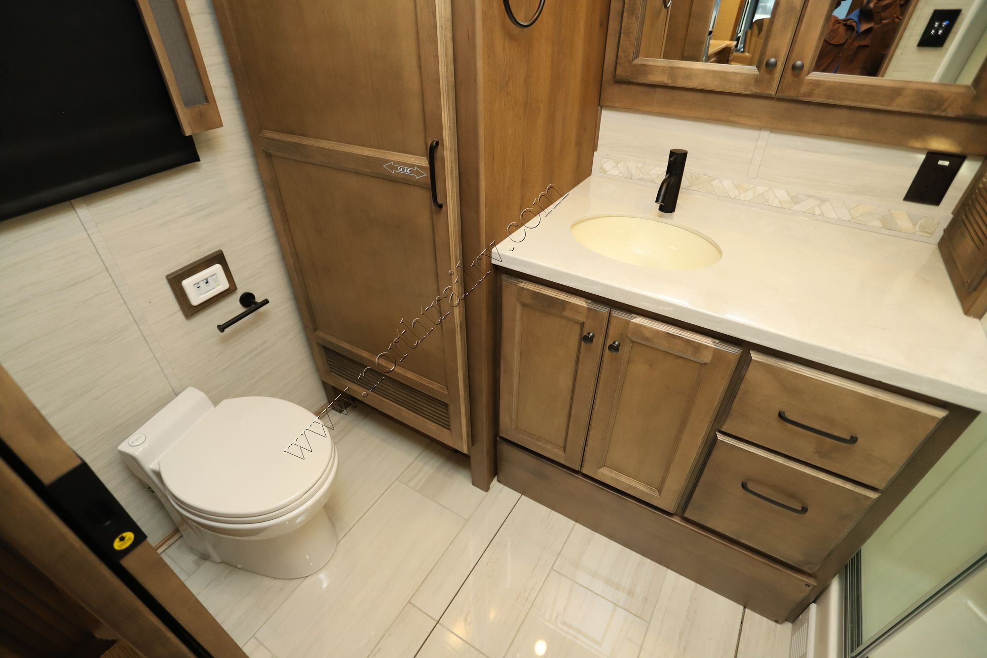 New 2026 Tiffin Motor Homes Allegro Red 37BA Class A Diesel  For Sale