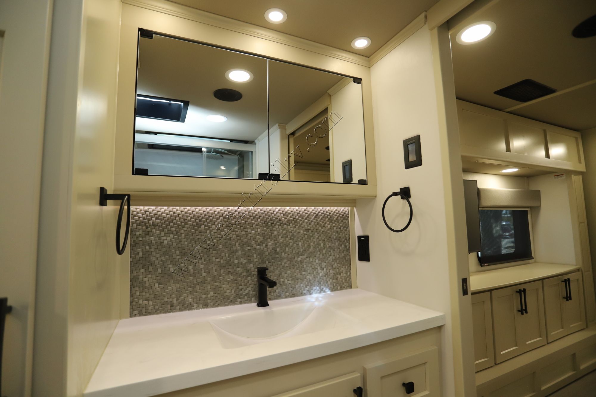 Used 2026 Luxe Elite 39FB Fifth Wheel  For Sale