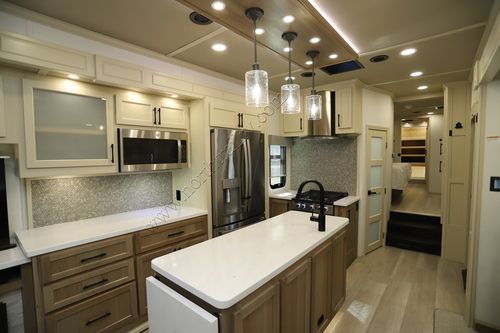 2026 Luxe Elite 39FB