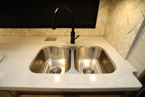 2026 Tiffin Motor Homes Allegro Red 37BA