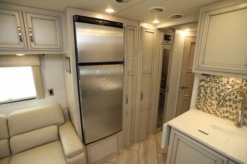 2024 Newmar Bay Star Sport 2813 Class A