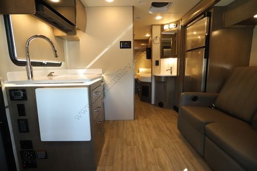 2025 Renegade Rv Vienna 25TBN