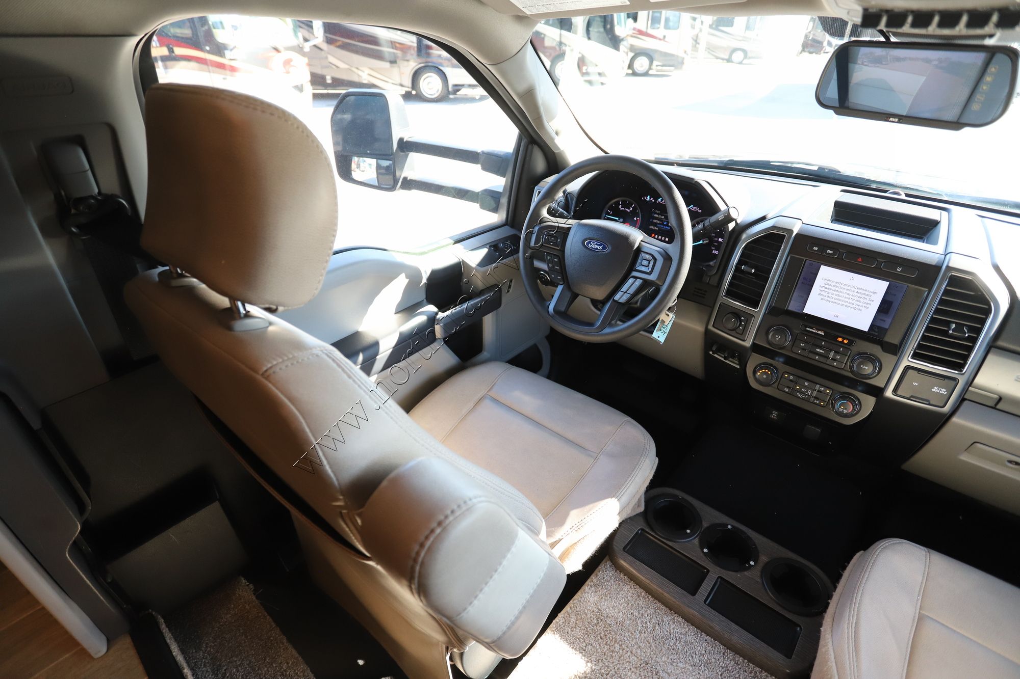 Used 2022 Thor Omni SV34 Super C  For Sale