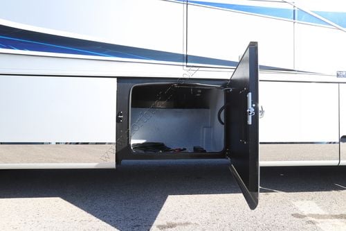 2026 Dynamax Dynaquest Xl 3700RB Super C