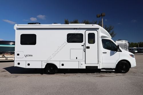 2025 Renegade Rv Vienna 25TBN