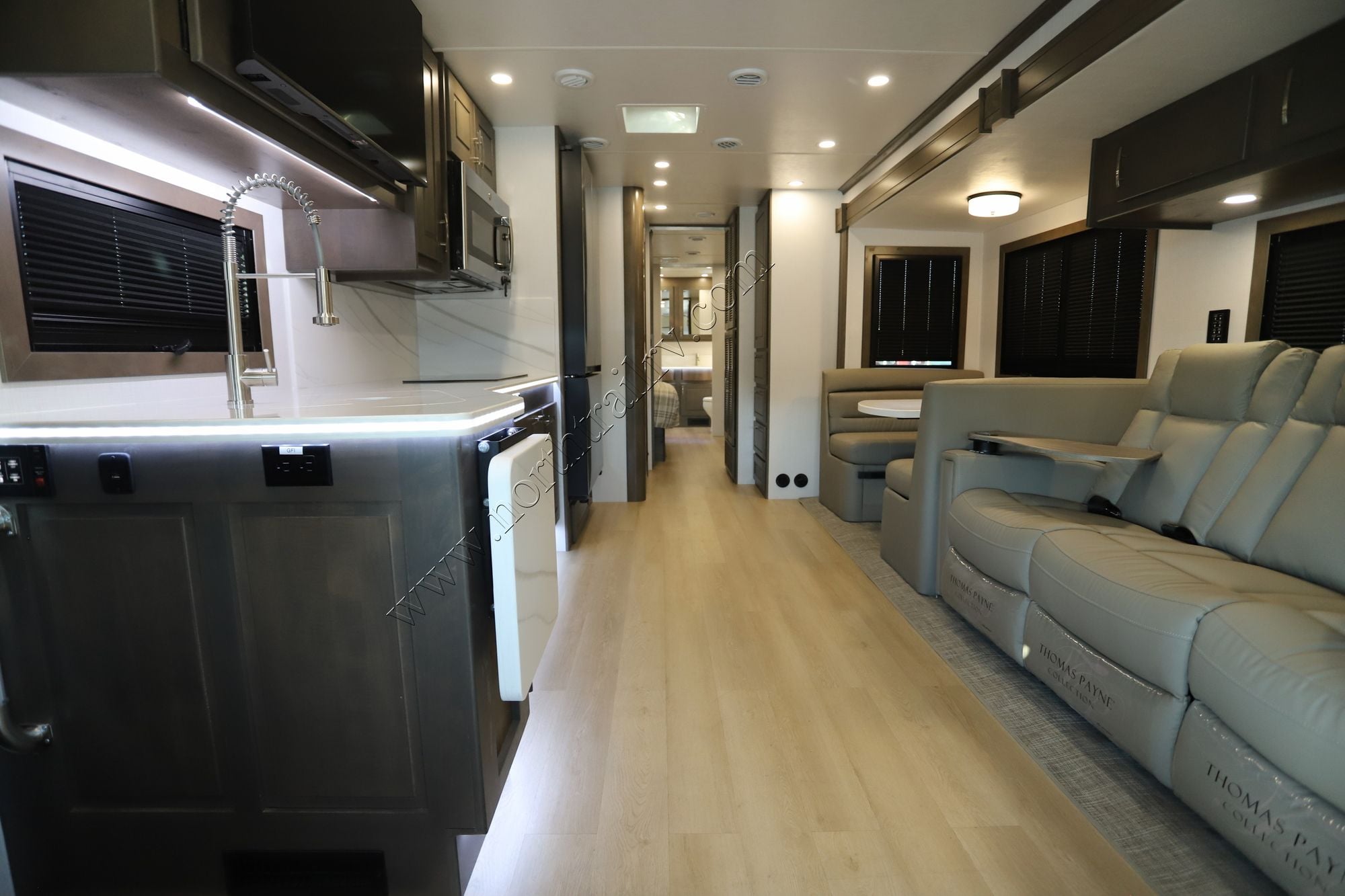 New 2026 Dynamax Dynaquest Xl 3700RB Super C  For Sale