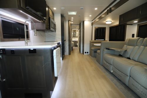 2026 Dynamax Dynaquest Xl 3700RB Super C