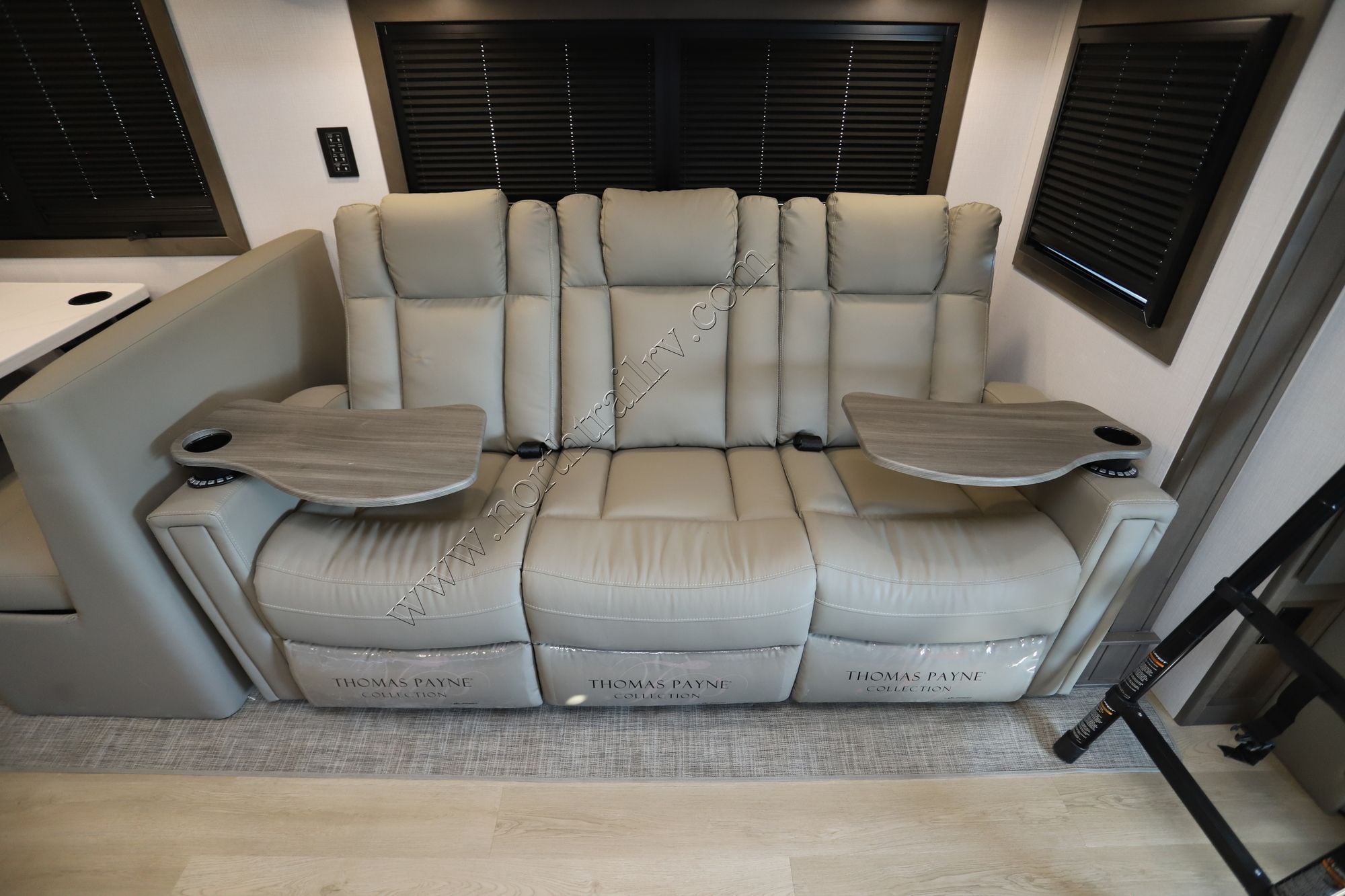 New 2026 Dynamax Dynaquest Xl 3700RB Super C  For Sale