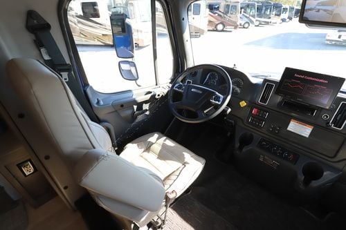 2026 Dynamax Dynaquest Xl 3700RB Super C