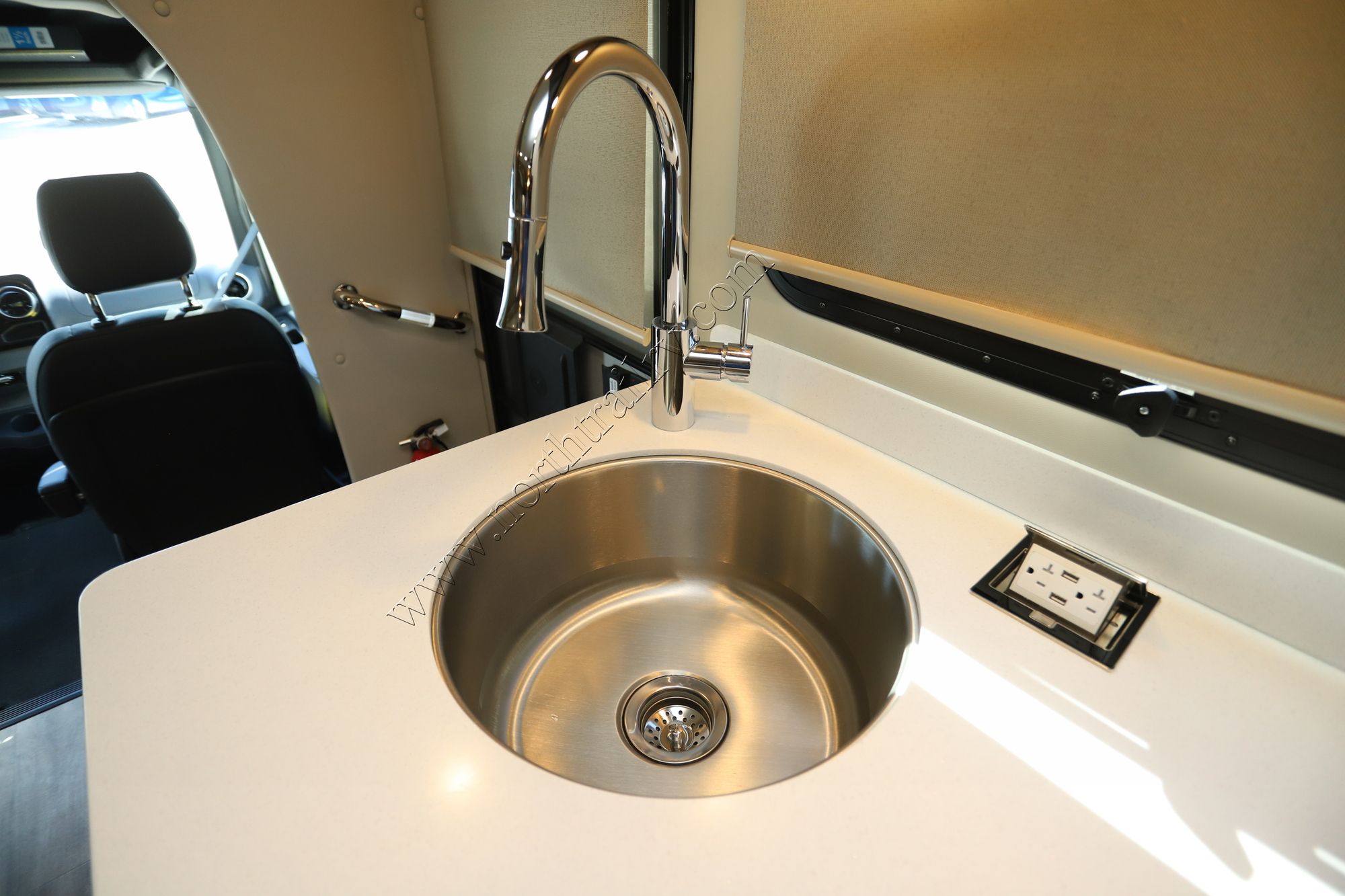 Used 2025 Renegade Rv Vienna 25TBN Class C  For Sale