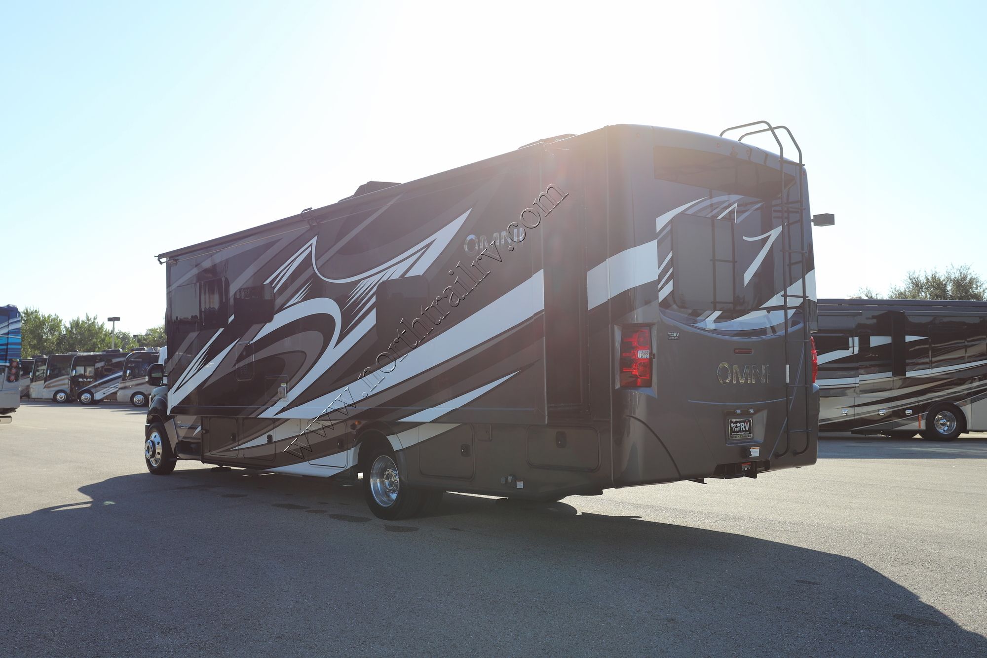 Used 2022 Thor Omni SV34 Super C  For Sale