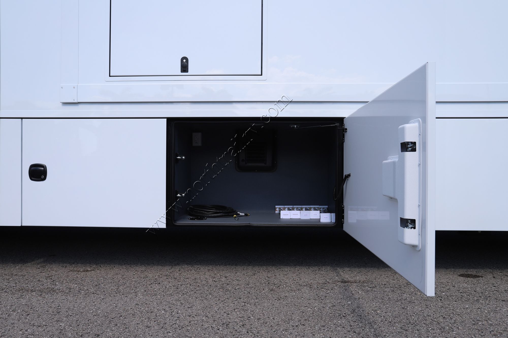 New 2026 Renegade Rv Explorer 40EBH Super C  For Sale