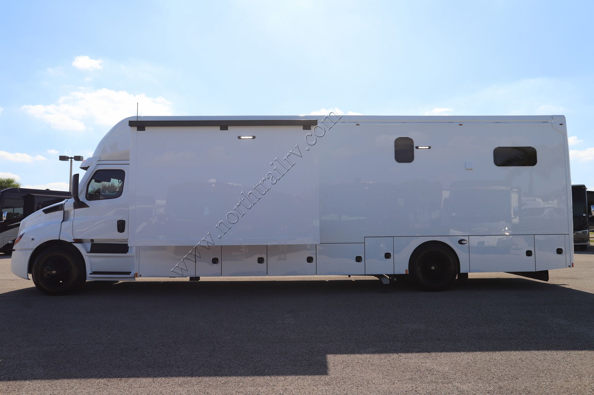 New 2026 Renegade Rv Explorer 40EBH Super C  For Sale