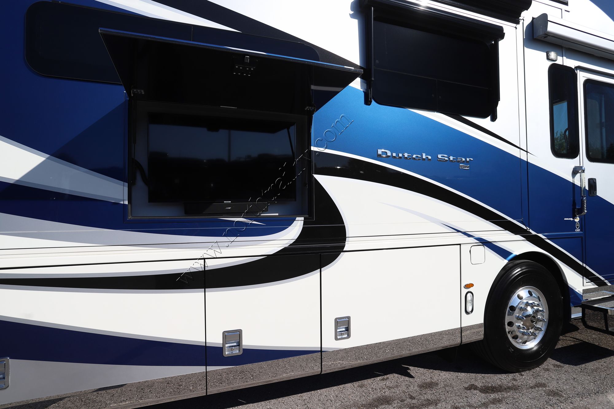 Used 2020 Newmar Dutch Star 4369 Class A  For Sale