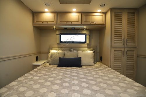 2026 Renegade Rv Explorer 40EBH