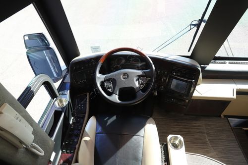 2015 Prevost Liberty ELEGANT LADY