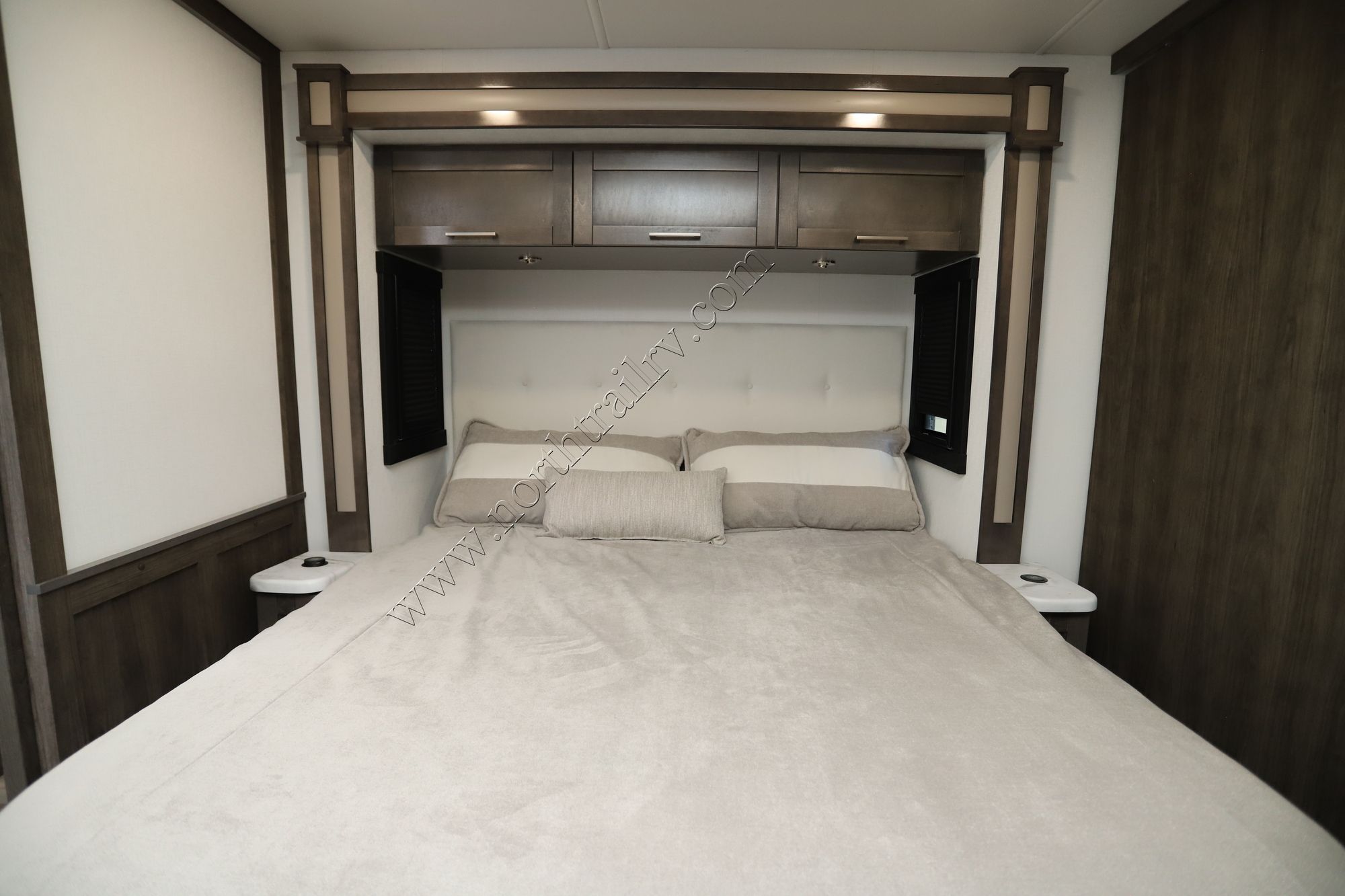 New 2026 Jayco Precept 36C Class A  For Sale