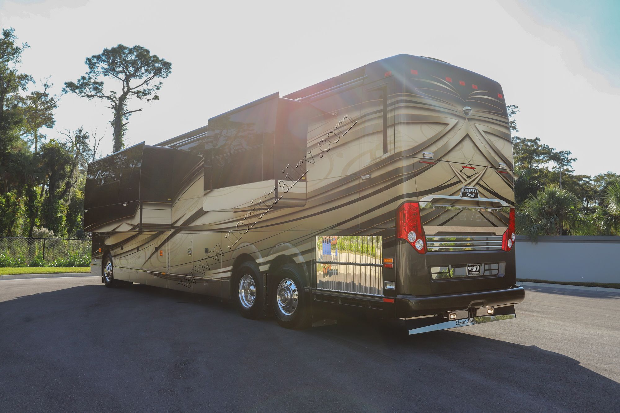 Used 2015 Prevost Liberty ELEGANT LADY Class A  For Sale