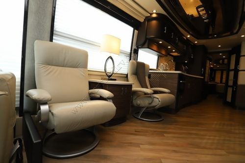 2015 Prevost Liberty ELEGANT LADY
