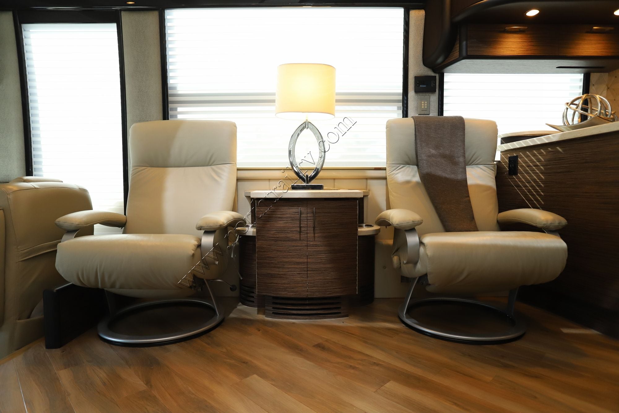Used 2015 Prevost Liberty ELEGANT LADY Class A  For Sale
