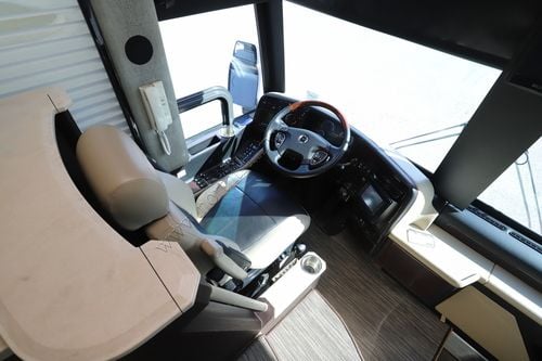 2015 Prevost Liberty ELEGANT LADY