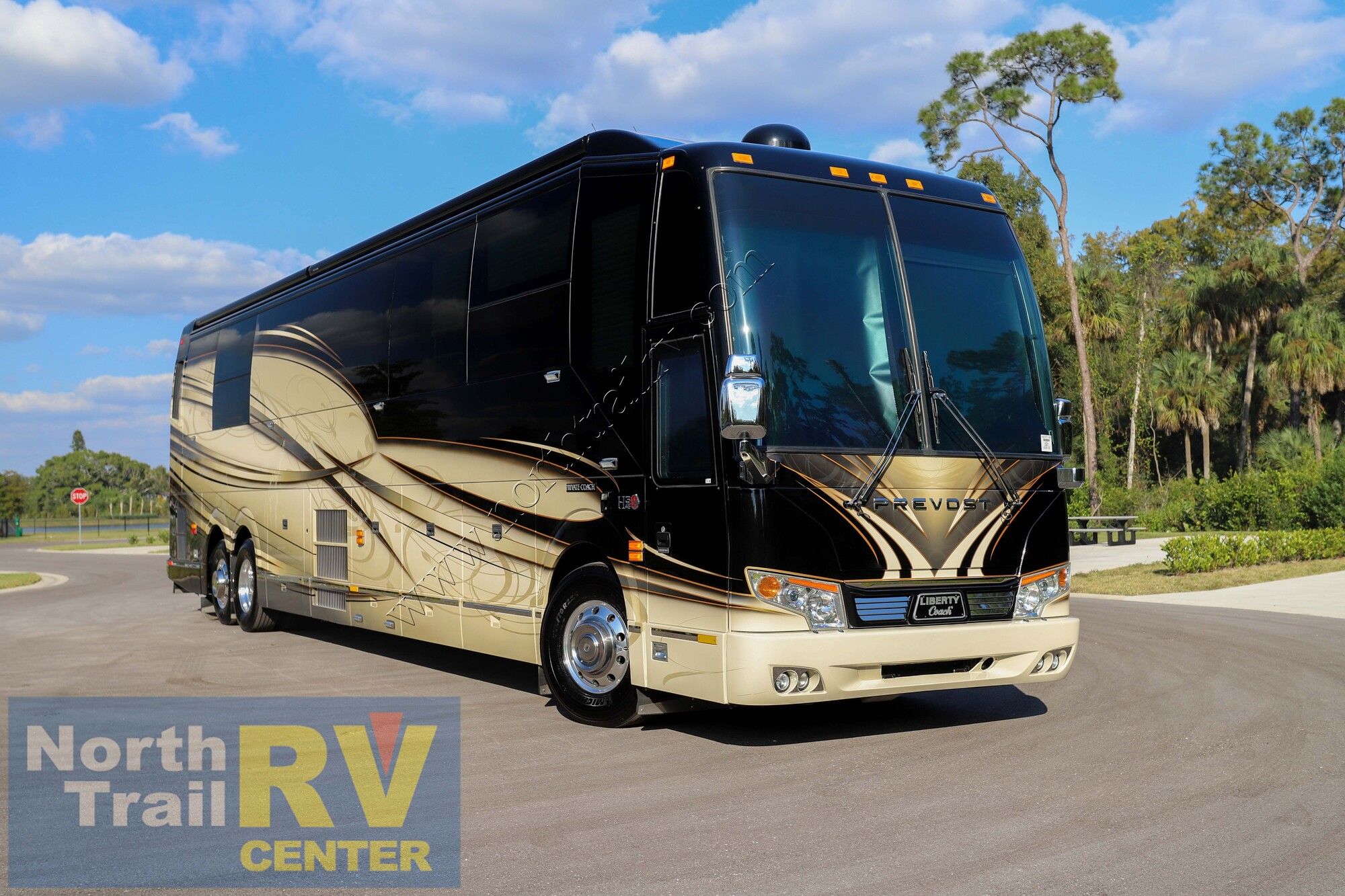 Used 2015 Prevost Liberty ELEGANT LADY Class A  For Sale