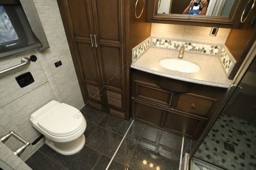 2018 Newmar Ventana 4037