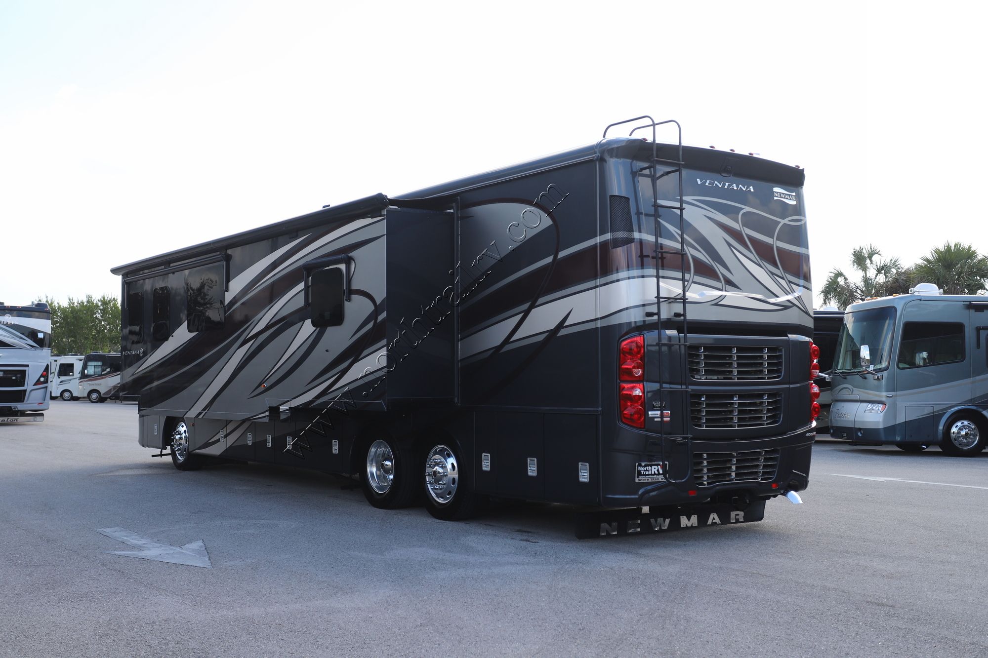 Used 2018 Newmar Ventana 4037 Class A  For Sale