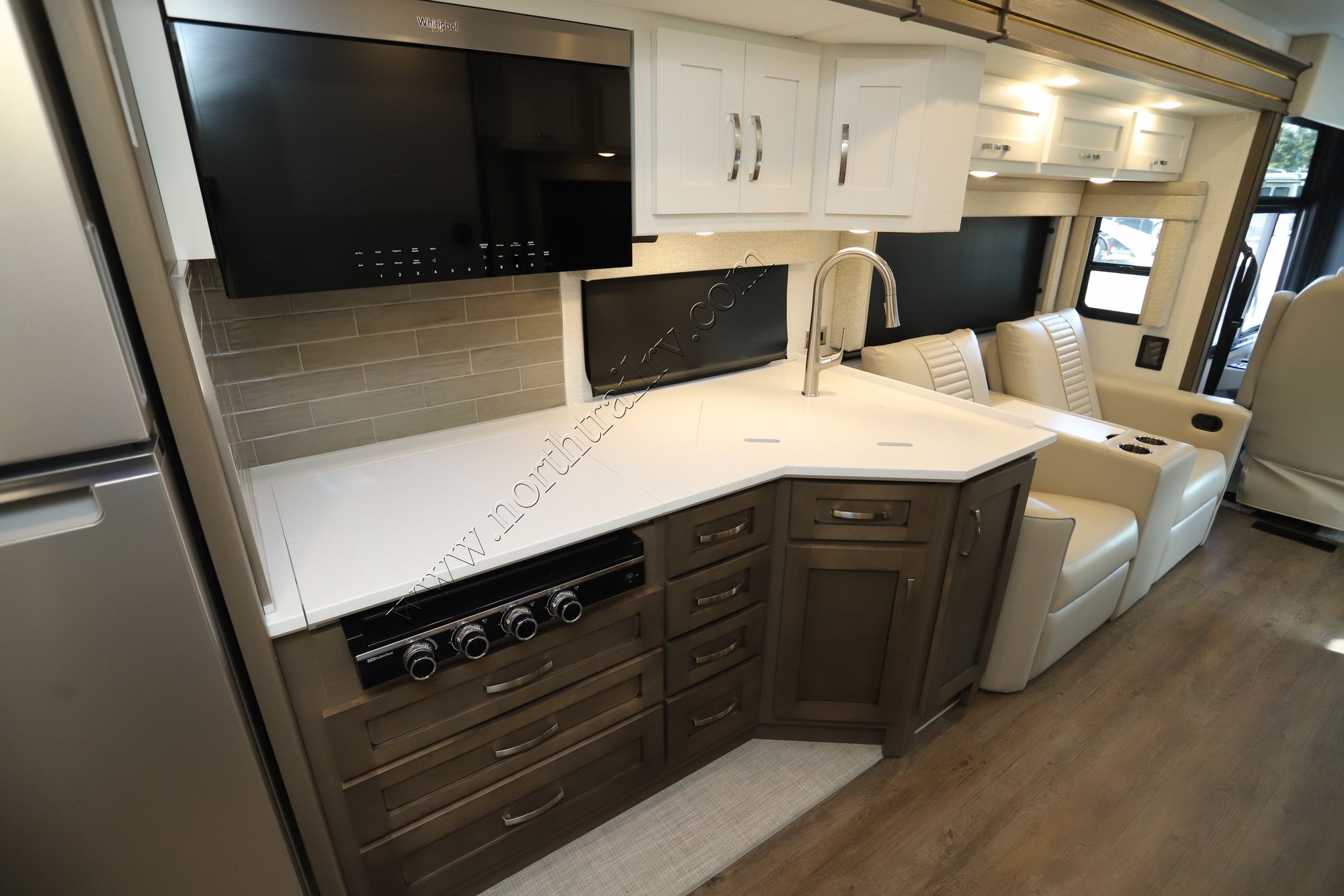 New 2026 Newmar Bay Star 3114 Class A  For Sale