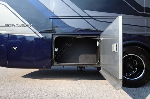 2026 Tiffin Motor Homes Allegro Bay 38BB