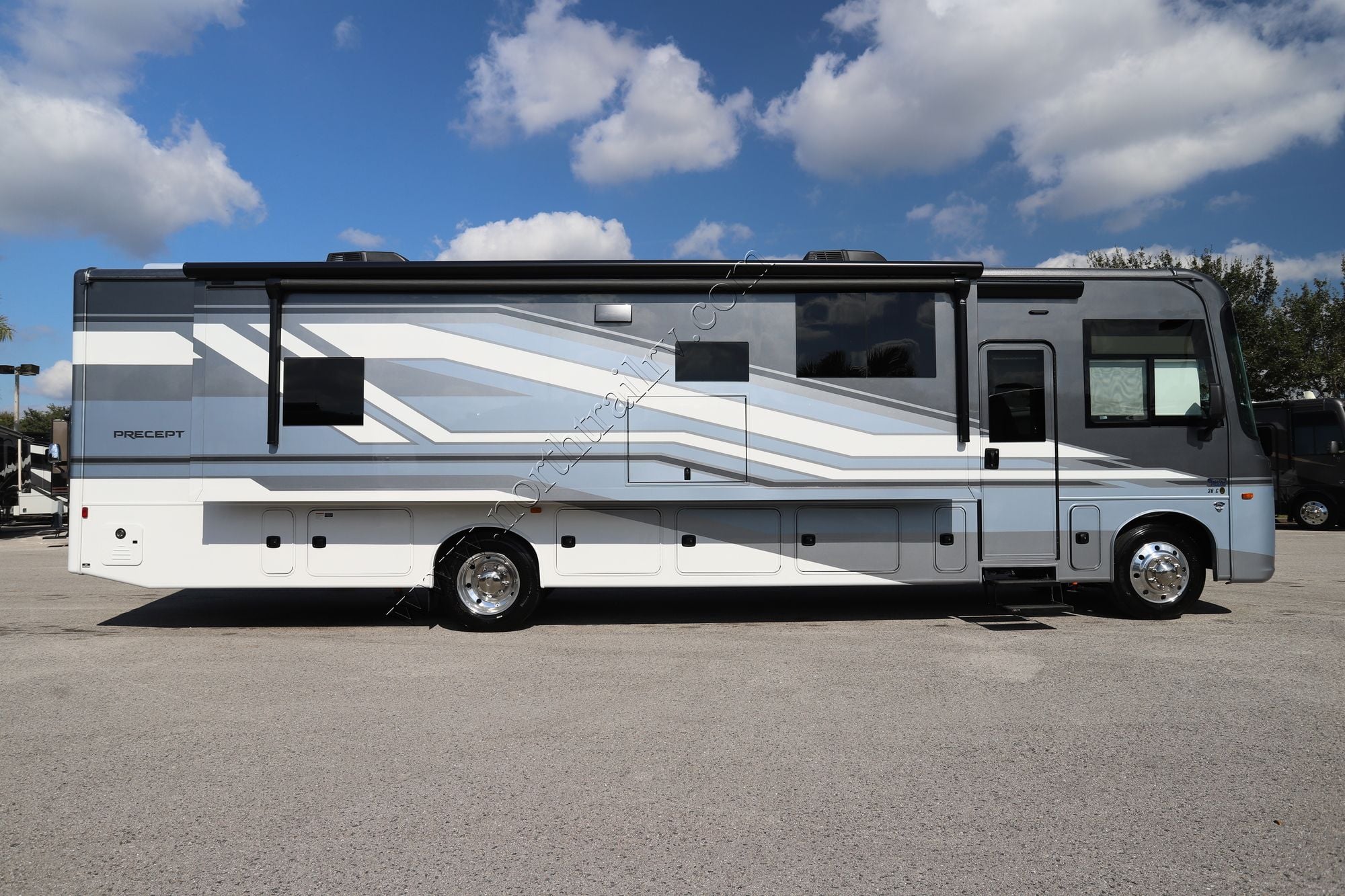 New 2026 Jayco Precept 36C Class A  For Sale