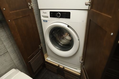 2018 Newmar Ventana 4037