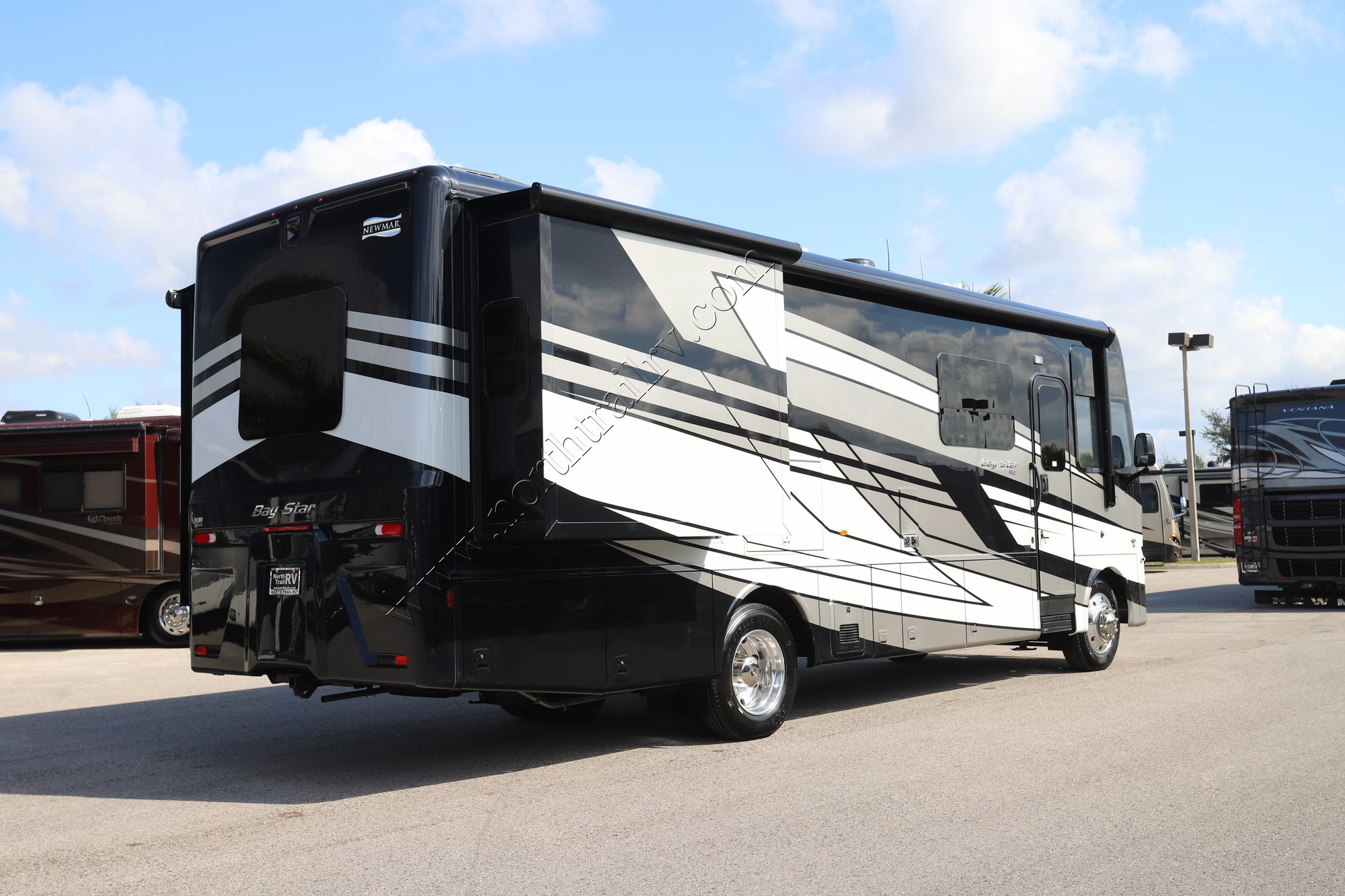 New 2026 Newmar Bay Star 3114 Class A  For Sale