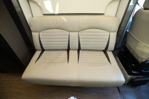 2018 Winnebago Era 70M